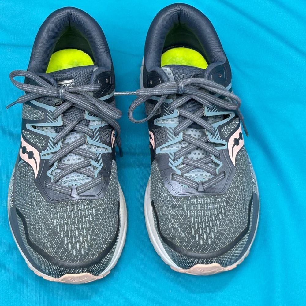 Saucony Everun Omni ISO 2 sz 8.5 W